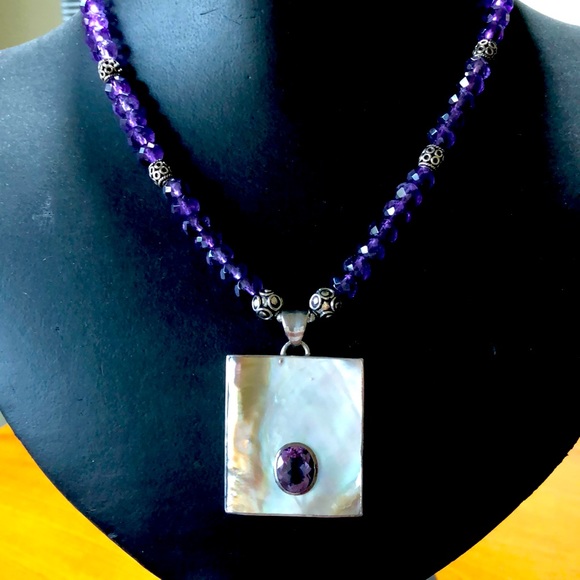 Marta Howell Pendant Necklace- Artisan NWOT